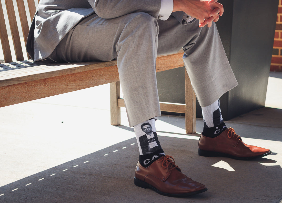 Office Socks: Warum deine Knöchel das letzte echte Statement im Meeting sind